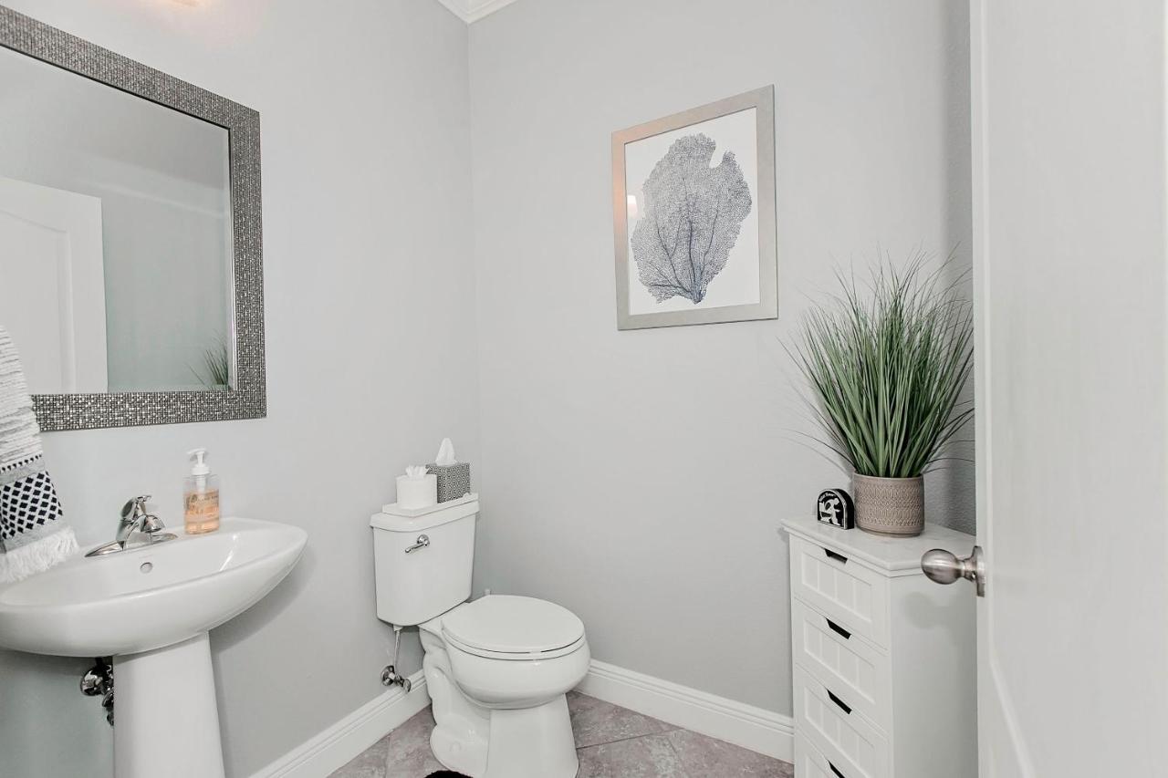 Spacious 4 Bed Home Near Orlando Gated Pool Access Σάνφορντ Εξωτερικό φωτογραφία
