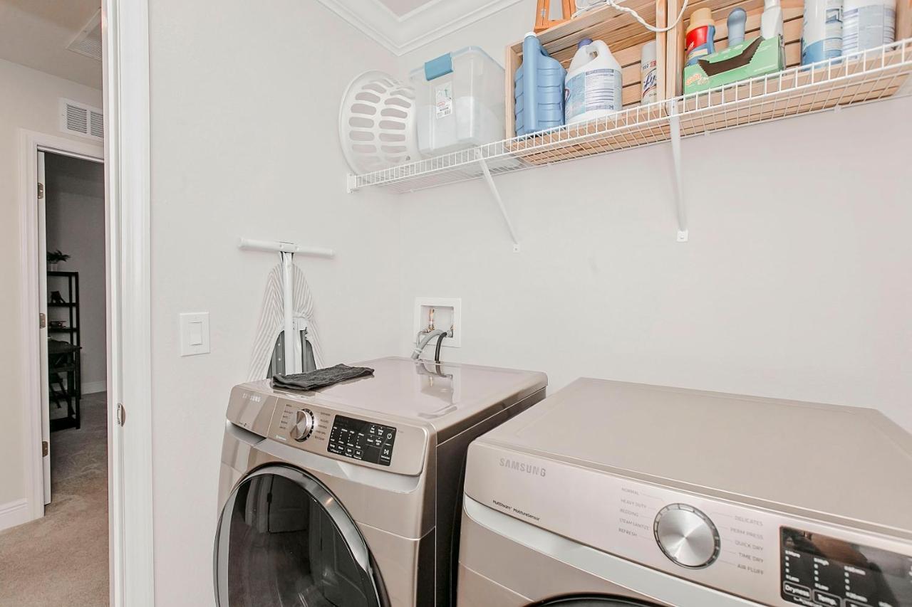 Spacious 4 Bed Home Near Orlando Gated Pool Access Σάνφορντ Εξωτερικό φωτογραφία