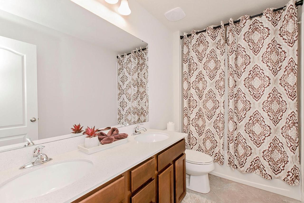 Spacious 4 Bed Home Near Orlando Gated Pool Access Σάνφορντ Εξωτερικό φωτογραφία